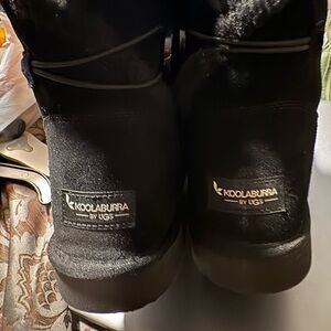 Koolaburra by UGG Black Cozy Winter Boots